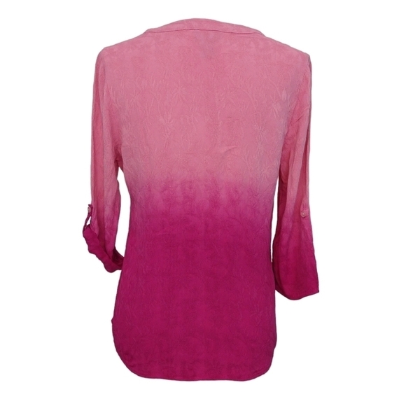 Chico's Pink Ombre Jacquard 3/4 Roll Tab Sleeve Split Neck Henley Blouse Beachy - Picture 2 of 7